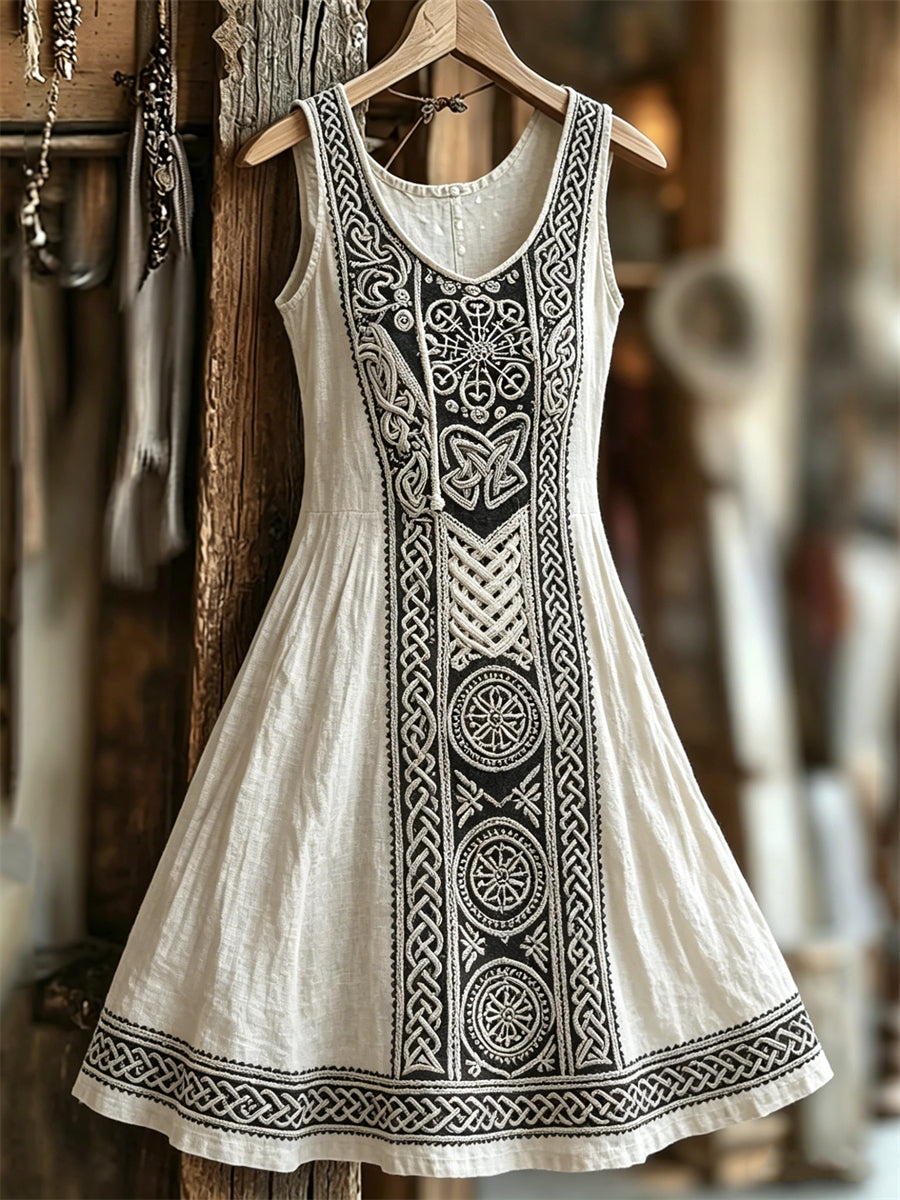 Damen-Vikinga-Kleid mit Vegvisir-Keltischem-Knoten-Muster und Kontrastdruck – Tank-Style
